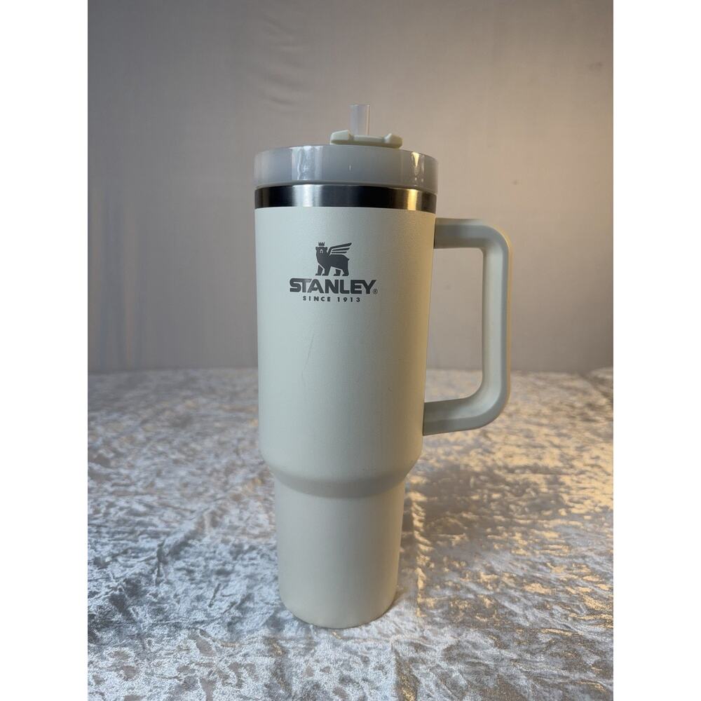 Stanley 40oz Quencher Tumbler‎ Cream Travel Mug Handle Straw Minimalist